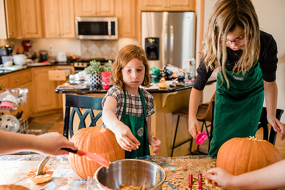 Oct22_PumkinCarving-4