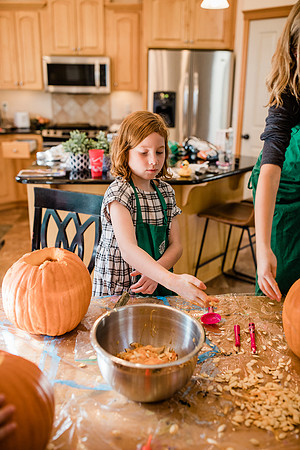 Oct22_PumkinCarving-3