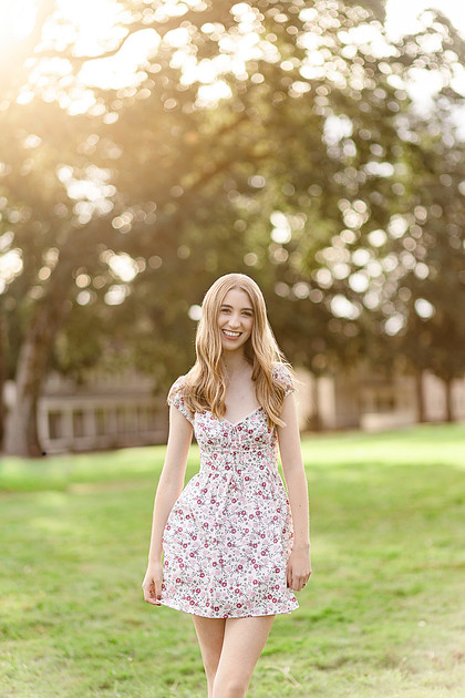 Girl senior at Fort Vancouver