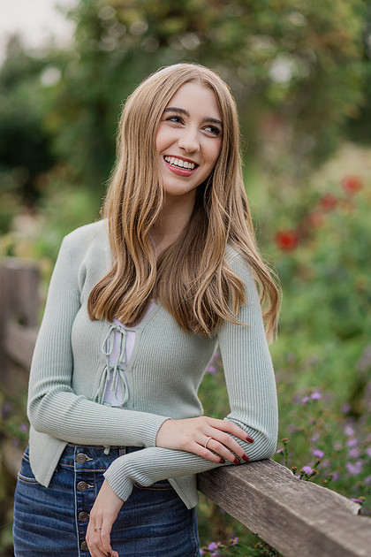 Girl senior at Fort Vancouver