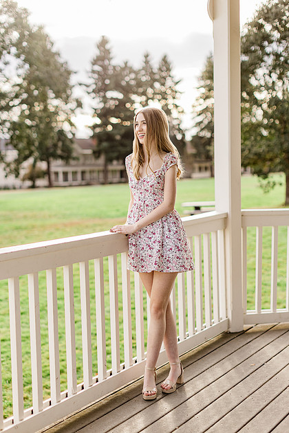 Girl senior at Fort Vancouver