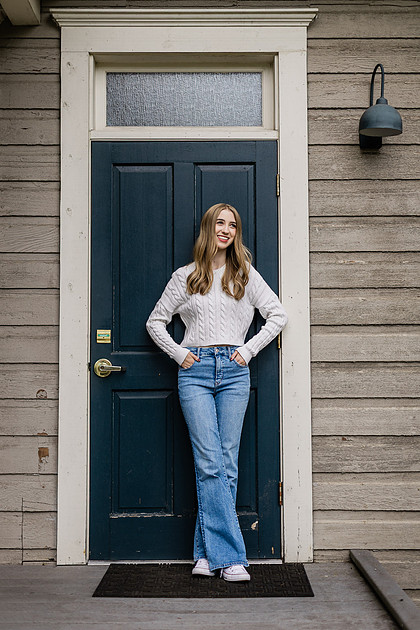Girl senior at Fort Vancouver