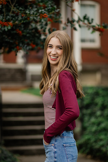 Girl senior at Fort Vancouver