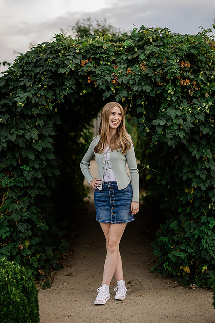 Girl senior at Fort Vancouver
