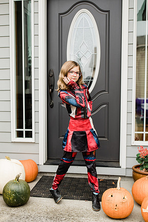 Oct22_VickHalloweenParty