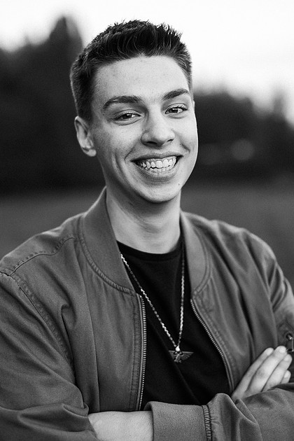 Male senior photos in late fall 