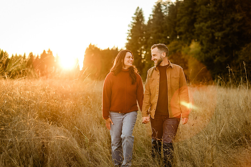 Family of 4 with teens in a field in Vancouver, WA in the Fall