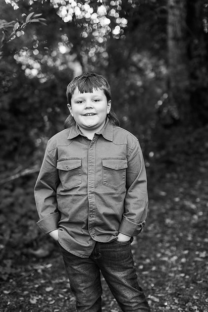 Family of 5 in the Fall in Vancouver, WA