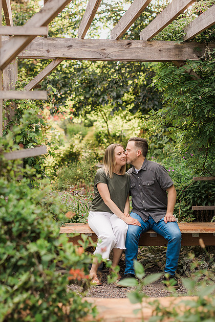 Family of 5 in the garden and field in Vancouver, WA