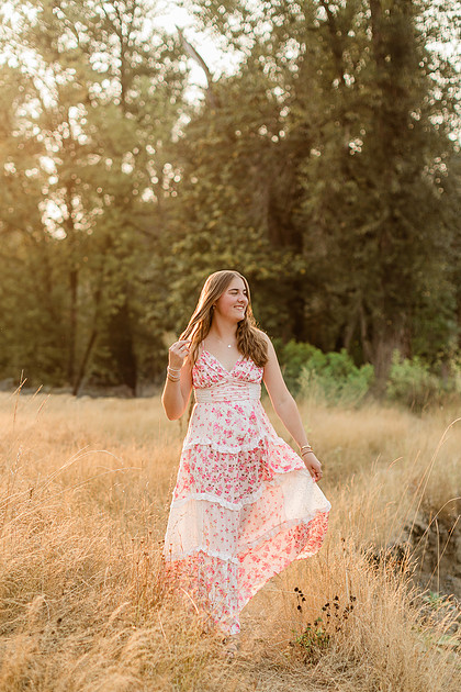 Senior girl portraits by the Lewisville River