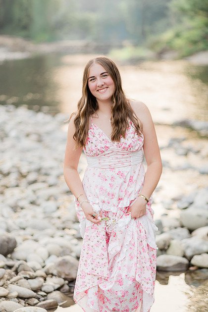Senior girl portraits by the Lewisville River